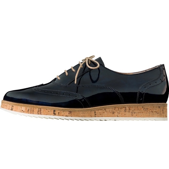 Patent leather Paul Green wingtip dandy brogues - Picture 1 of 7